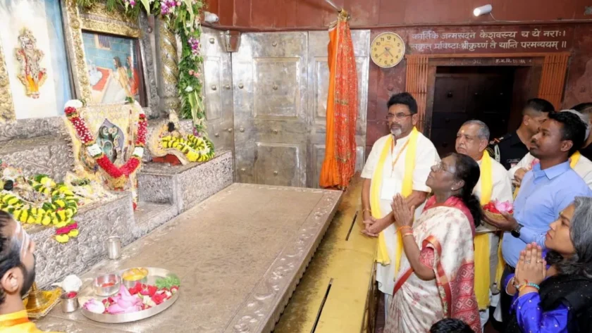 mathura-general,President Murmu Braj visit,Banke Bihari Temple Mathura,Shri Krishna Janmabhoomi,Nidhivan Vrindavan,Swami Haridas Samadhi,Shri Kubja Krishna Temple,Mathura temples,Braj tourism,Indian President visit,Draupadi Murmu,Uttar Pradesh news