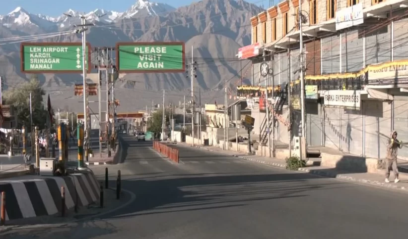 लद्दाख के हिंसक विरोध प्रदर्शन, लद्दाख के प्रतिनिधियों का बातचीत से इनकार, सुप्रीम कोर्ट के रिटायर्ड जज से जांच की मांग, सोनम वांगचुक को रिहा करने की मांग, सरकार से बातचीत से इनकार, violent protests in ladakh, ladakh representatives refuse to negotiate, demand for investigation by retired sc judge, demand for release of sonam wangchuk, refusal to negotiate with government