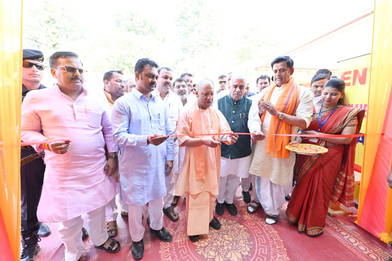 cm yogi news, gorakhpur news, gorakhpur latest news, champa devi park, swadeshi mela, up news, up latest news