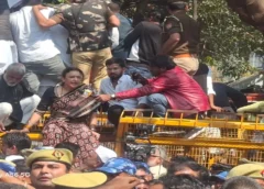 यूपी में विधानसभा घेराव से पहले कांग्रेस के बड़े नेता नजरबंद, कार्यकर्ताओं और पुलिस में तीखी नोकझोंक