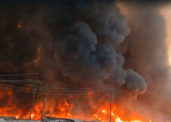 लखनऊ के विकासनगर सेक्टर-14 में भीषण आग का तांडव, 100 से ज्यादा झोपड़ियां जलकर खाक, धमाकों से दहला इलाका