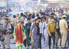 नोएडा में घरेलू सहायिकाओं का प्रदर्शन तेज, वेतन बढ़ोतरी और कामकाजी शर्तों को लेकर सड़कों पर उतरीं; कई सोसाइटियों में कामकाज प्रभावित