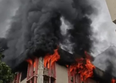 लखनऊ के जवाहर भवन में भीषण आग, सरकारी दफ्तरों में मची अफरा-तफरी; दमकल की 6 गाड़ियां मौके पर