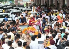 बरी होने के बाद बृजभूषण शरण सिंह का शक्ति प्रदर्शन, विशाल काफिले के साथ गोंडा पहुंचे, बोले- मैं झुक जाता तो मसला हल हो जाता