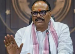 यूपी स्वास्थ्य विभाग में देर रात बड़ा फेरबदल, वाराणसी-संतकबीर नगर के CMO बदले; 8 चिकित्साधिकारियों को मिली CMS की जिम्मेदारी