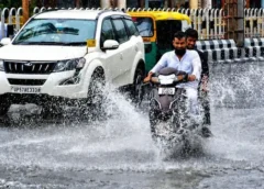 UP Weather Today: यूपी में बदला मौसम का मिजाज, तराई-पश्चिमी जिलों में भारी बारिश के आसार; लखनऊ समेत अवध में दो दिन राहत