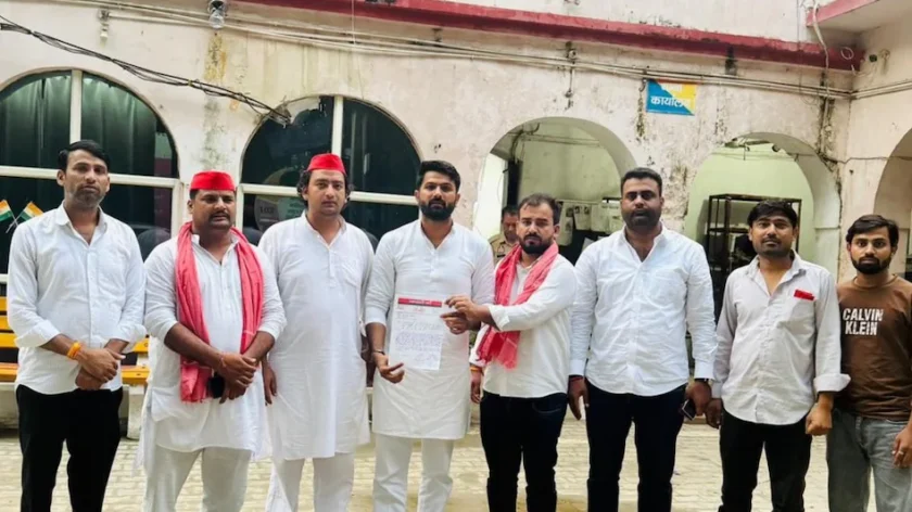 Greater Noida society guard news,Amrapali Centurion Park Noida news,FIR against woman for guard assault Noida,Akhilesh Yadav derogatory remark FIR,Bisrakh police station Noida incident