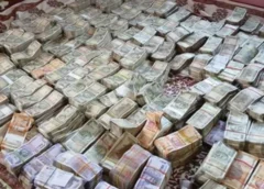 यूपी में जमीन के नीचे ड्रमों में मिले करोड़ों रुपये, 60 करोड़ से ज्यादा की रकम होने की चर्चा; मकान घेरकर नोटों की गिनती जारी
